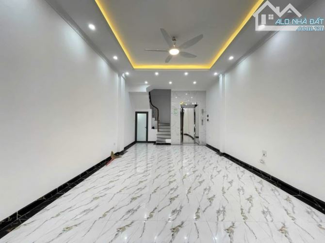 Nhà mới 7 tầng, Thang máy, full Nội Thất, TT Nam Từ Liêm , Phú Đô, Gần ĐL Thăng Long. 30Tỷ - 1