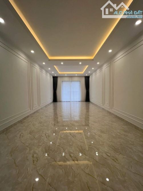 HIẾM! Bán Gấp Nhà Phố Hồ Tùng Mậu, Oto vào nhà, 6T Thang Máy, DT 46m2, Giá 11 tỷ. - 2