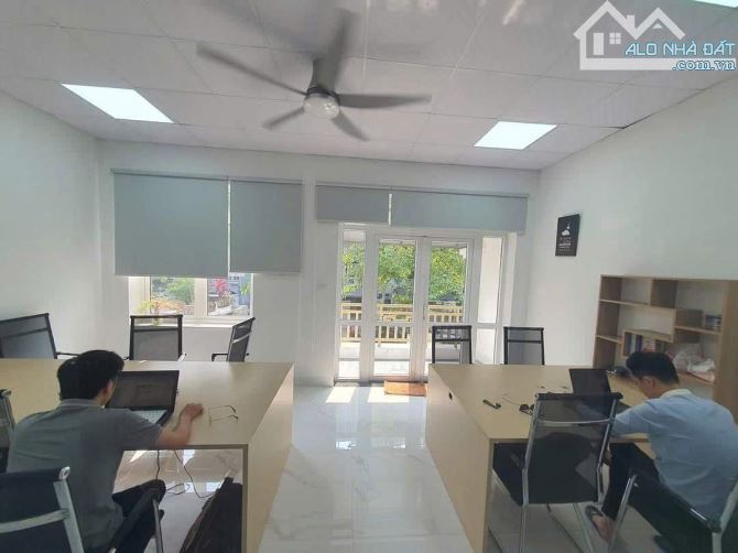 Cho thuê biệt thự khu A Geleximco An Khánh, dt 114m x 4T, nhà đẹp, ô tô đỗ cửa giá 25 triệ - 3