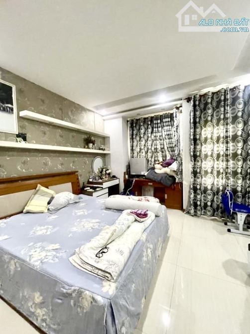 Bán nhà 4 tầng,72M2, nở hậu,hẻm 8M như mặt tiền, KD đỉnh,Lý Thường Kiệt Tân Bình, 10.x TỶ - 3