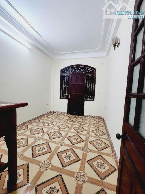 BÙI XƯƠNG TRẠCH - THANH XUÂN 5,5 tỷ Ngõ thông - BA GÁC ĐỖ CỬA - 3