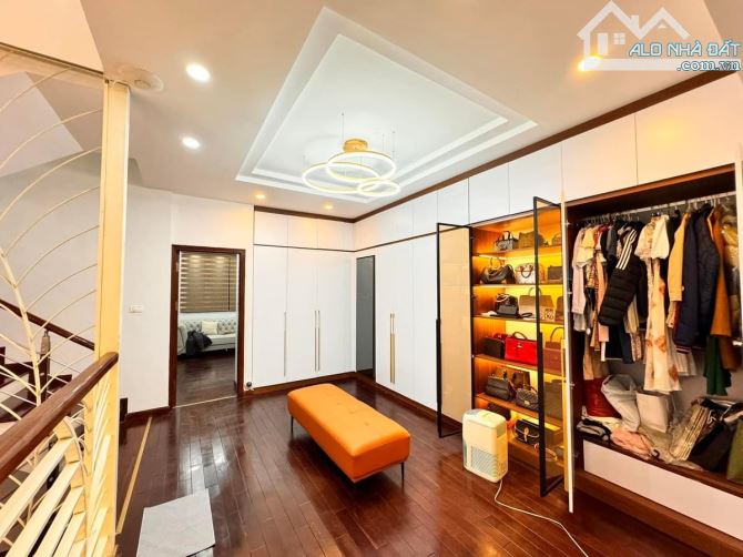 Tân Mai - Nhà đẹp lung linh - 93m*5T, Mt 7m - 15.2 Tỷ - 15m ra oto - 3