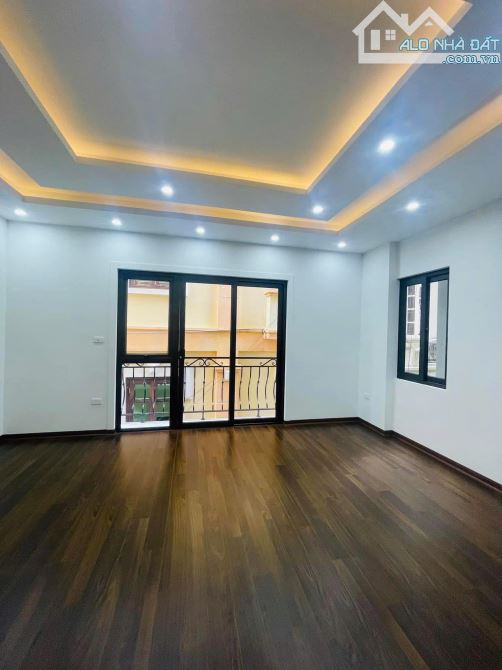 Cần Bán Nhà Hồ Văn Chương Đống Đa X4 Tầng Nhà Đẹp Ở Ngay Ngõ Ô Tô Vào Nhà Nhỉnh 11 Tỷ. - 4