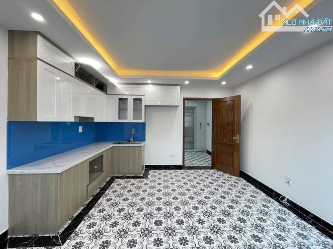 Nhà mới 7 tầng, Thang máy, full Nội Thất, TT Nam Từ Liêm , Phú Đô, Gần ĐL Thăng Long. 30Tỷ - 3