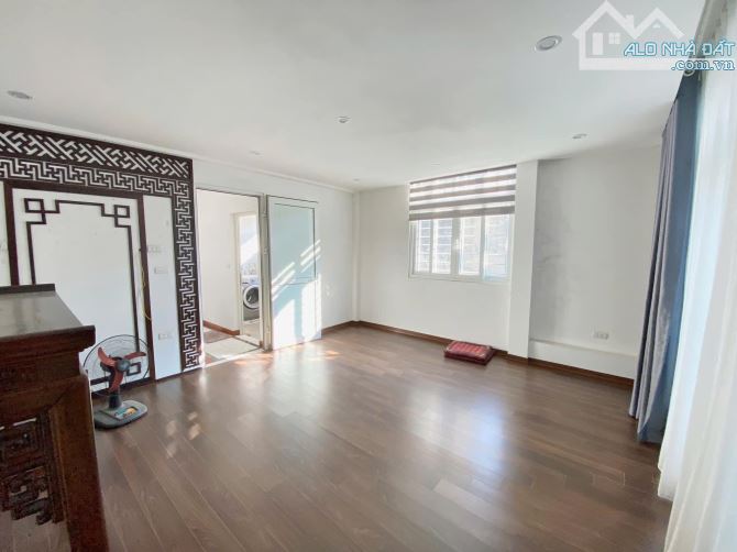 HÀNG HIẾM ! Xã đàn - Nhà Đẹp , Lô góc 3 thoáng gần oto . 36m*5tang - 6