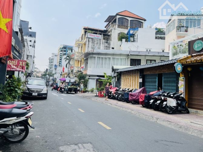 Bán gấp nhà Cao Bá Nhạ, Quận 1, 30m2, 2PN, cực ngon, chỉ nhỉnh 3 tỷ