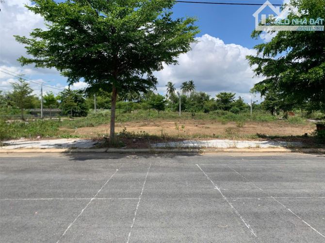 Bán đất khu dân cư An Lộc Phát hướng Đông, trục chính đường nhựa 19.5m, giá 750 triệu. - 2