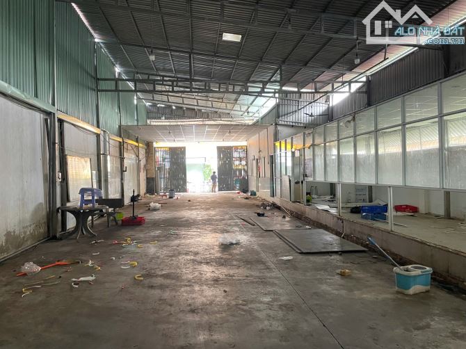 CHO THUÊ mặt bằng kho xưởng 600m2 mặt tiền Chợ Tam Hoà - 3