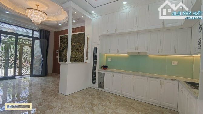 BIỆT THỰ KDC VEN SÔNG NGUYỄN BÌNH. 81M2. NGANG TO 7.3M2. XE HƠI NGỦ TRONG NHÀ. NỘI THẤT CC - 4