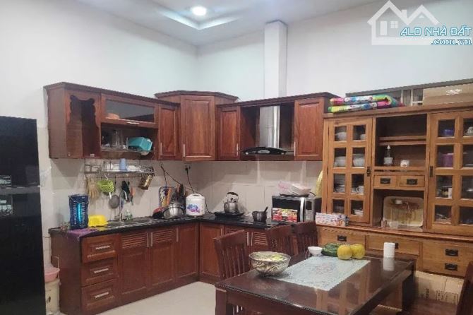 Bán nhà MT 72 m², 1 sẹc Đỗ Xuân Hợp, Thủ Đức, vị trí vàng kinh doanh - Giá 9.5 tỷ TL - 5