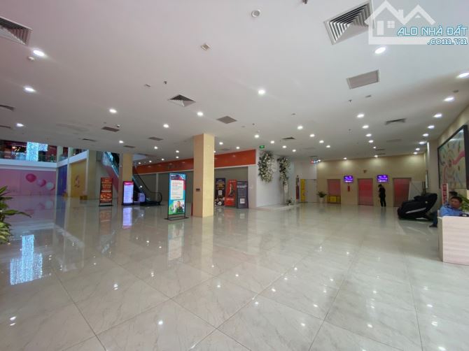 Cho thuê mặt bằng tầng 1 diện tích  423m2 tại tòa nhà Roman Plaza – Hà Đông