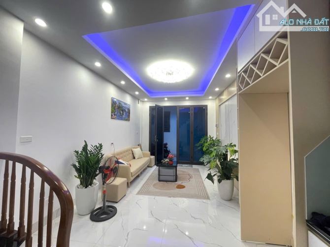 Bán nhà Thanh Xuân 30m2 hơn 4 Tỷ