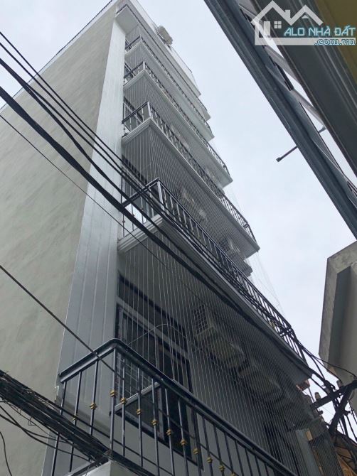 Bán nhà Trọ Triều Khúc 45m 8 tầng 12 phòng KK, cửa sổ thoáng Doanh thu 700tr/ năm.
