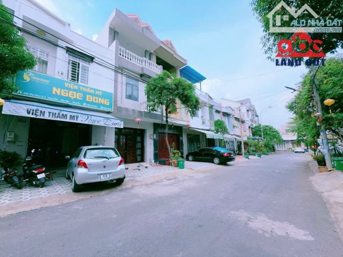 Bán Nhà đẹp 1 trệt 1 lầu Khu Dân Cư Tân Phong Thành Phố Biên Hoà -Giá 4tỉ150