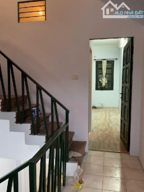 Nhà Tư Đình, Long Biên, 50m2, Nhà 4 tầng dân xây, MT 3.8m, Ô tô đổ cách 10m, giá 8.25 tỷ - 1