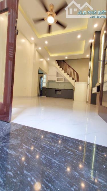 QUAN THỔ, ĐỐNG ĐA 5,2 tỷ HIẾM NHÀ BÁN - NHÀ MỚI ĐẸP Ở LUÔN * TRUNG TÂM QUẬN - TIỆN ÍCH BẠT - 1