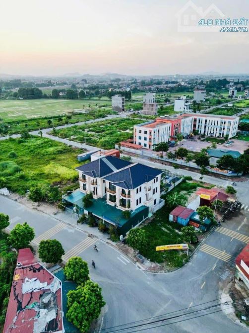 BÁN 2 LÔ ĐẤT NHÌN NHÀ VĂN HOA ĐẤU GIÁ KIM CHÂN, TP BẮC NINH - 1