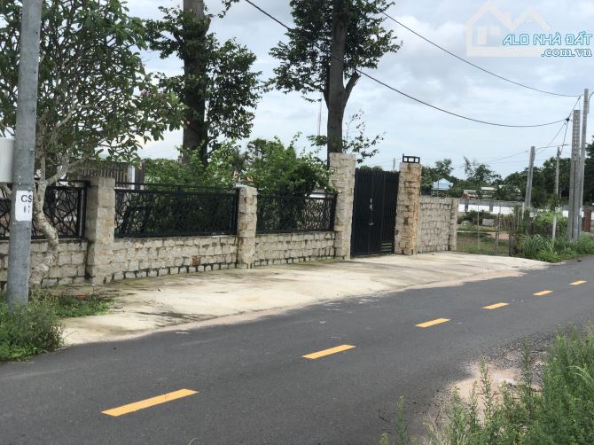 Long Mỹ phước hải, 1800m2, ngang 22 sâu 80, có 260 thổ cư, có nhà vườn đẹp gần biển - 2