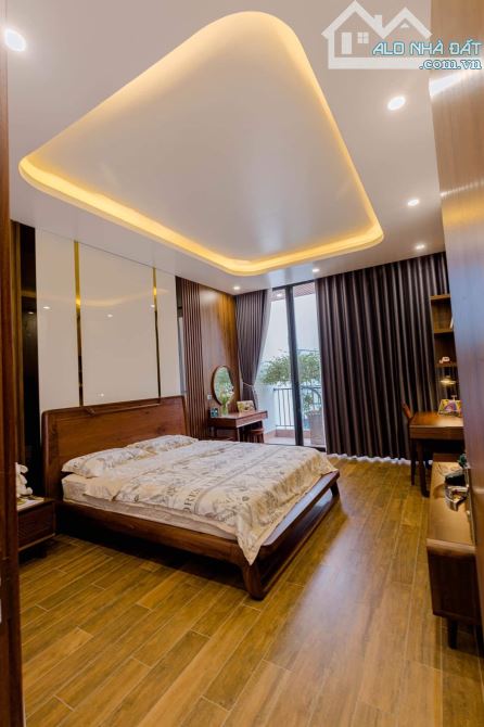DỌC BÚN, VĂN KHÊ 50M2,7 TẦNG, THANG MÁY, THÔNG SÀN, PHÂN LÔ VỈA HÈ, Ô TÔ TRÁNH SÁT CHỢ KD - 2