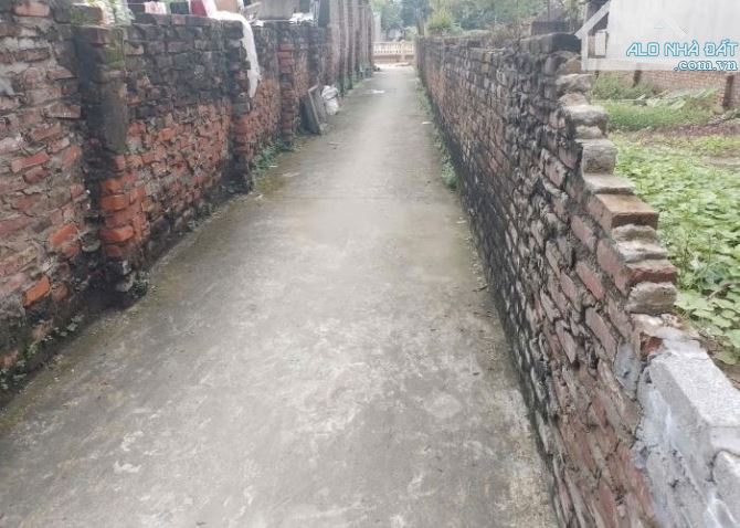 BÁN ĐẤT - 2 PHÚT RA CẦU ĐUỐNG - LÔ GÓC GIÁ ĐẸP - 2