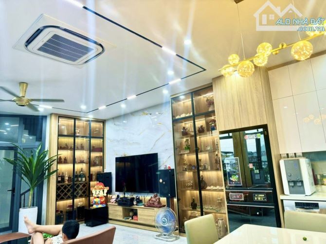 Bán nhà mặt phố Nguyễn Văn Lộc 80m2, 5 tầng , MT 5m giá 20.2 tỷ - 2