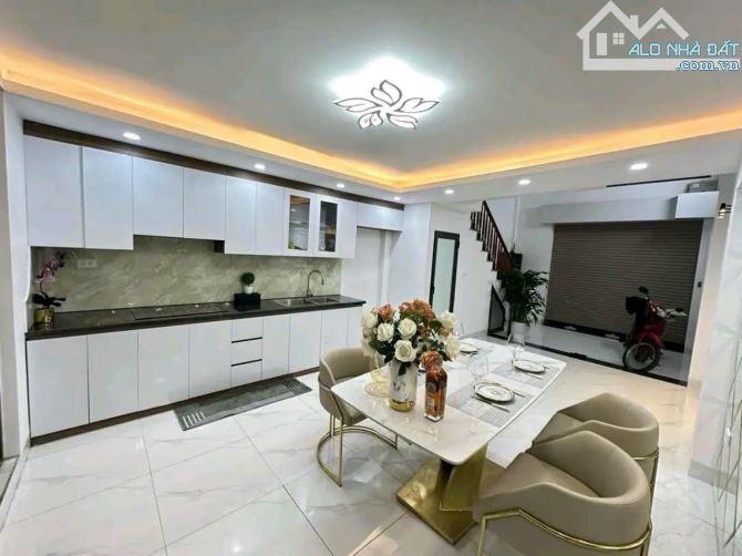 Bán nhà Mặt phố Giảng Võ 110m2, 10 tầng, MT siêu rộng, Thang máy, vỉa hè 7m, KD. 79,5 tỷ - 3