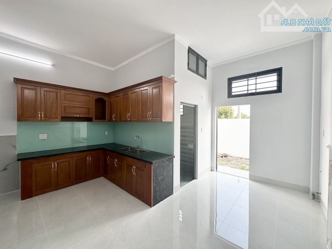 Bán gấp nhà sân vườn trước sau sát KDC Tân Phong, sổ riêng thổ cư, sau giáo xứ Thuận Hòa - 5