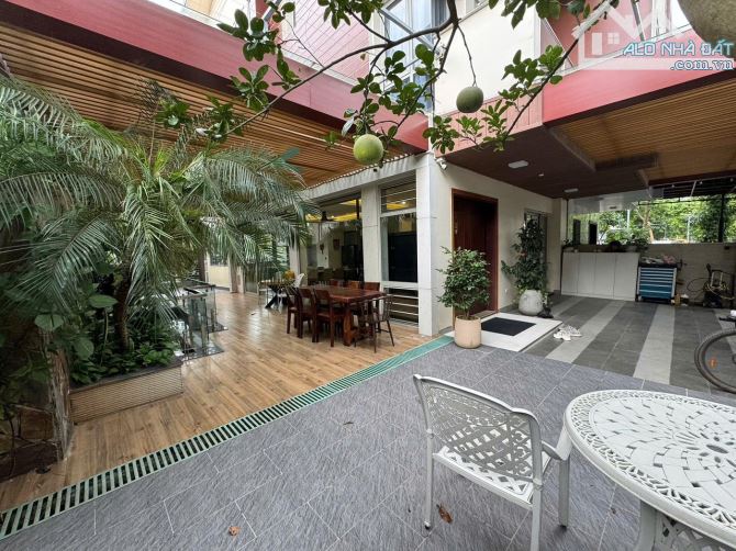 Siêu phẩm bán biệt thự Gamuda DT:228M2, 3 tầng full nội thất cao cấp, giá 55 tỷ.