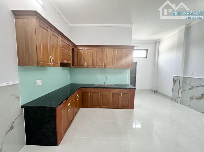 Bán gấp nhà sân vườn trước sau sát KDC Tân Phong, sổ riêng thổ cư, sau giáo xứ Thuận Hòa - 7