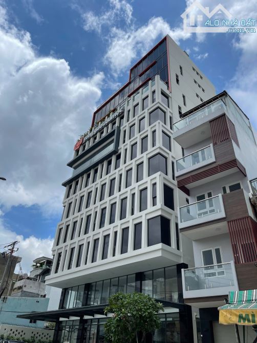 Bán building 2 hầm 10 tầng mặt tiền Võ Văn Tần - DT 17x20m - HDT 638tr/th - 180 tỷ