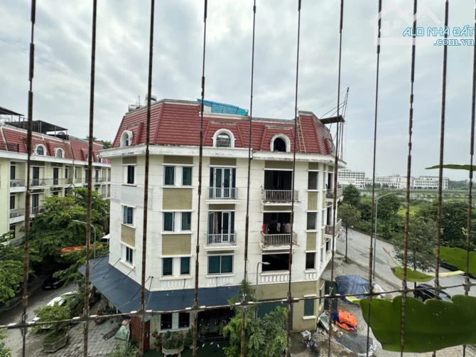 Bán Nhà Lô Góc Văn Phú 80m xây 5 Tầng  kinh doanh oto đỗ trước nhà 10 cái có sân rộng