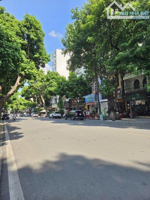 BÁN MẶT PHỐ NGÔ SĨ LIÊN 63M 5T MT 4.6m LÔ GÓC KINH DOANH PHỐ CỔ XÂY CẢ TOÀ NHÀ