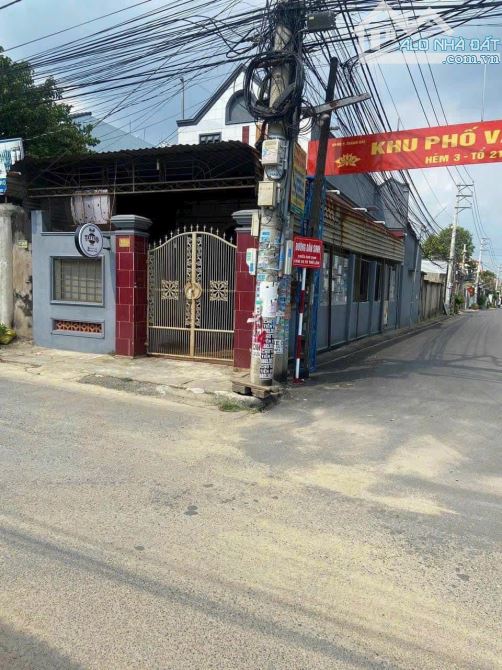 Bán nhà c4 kinh doanh góc 2 mặt tiền gần cây xăng 26 chỉ 3.5 tỷ 100m2