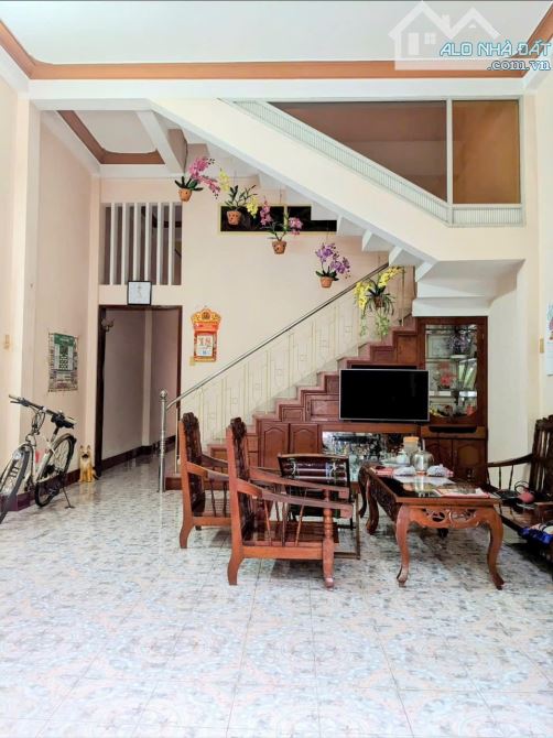 Bán nhà 2 tầng mặt tiền Nguyễn Phi Khanh. P.Nguyễn Văn Cừ. 80m2 ngang 5m giá 7tỷ