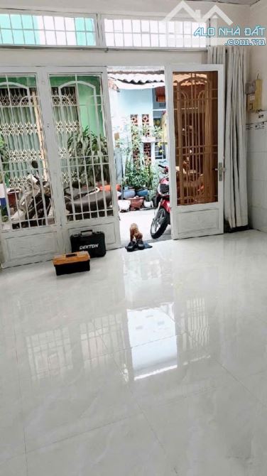 Bán nhanh nhà 2 tầng đường số 8 Tăng Nhơn Phú B, đường thông thoáng, 45m2, chỉ nhĩnh 3 tỷ
