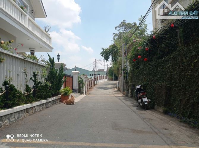 Cần bán biệt thự đường Quang Trung, p9, tp Đà Lạt. 200m² 3 tầg, 6phog, 16ty - 11