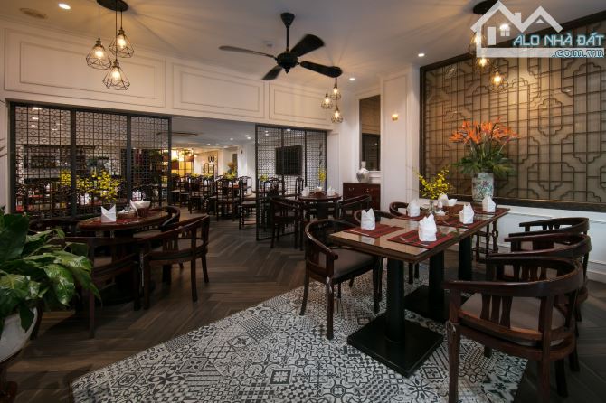 Bán nhà mặt phố Khuất Duy Tiến DT 193m2, MT 12m, Giá 65.5 tỷ - 1