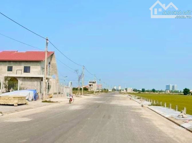 📢 BÁN LÔ ĐẤT MẶT TIỀN ĐƯỜNG NGUYỄN CÔNG DUẪN VỊ TRÍ SÁT GÓC VIEW KÊNH THOÁNG ĐẸP - 1