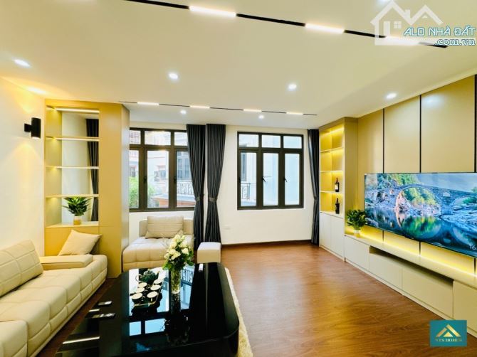 Bán nhà phố Trần Quang Diệu, gara, tặng nội thất, 48m2x 4 tầng, mặt 4,6m, chào 14,8 tỷ - 1