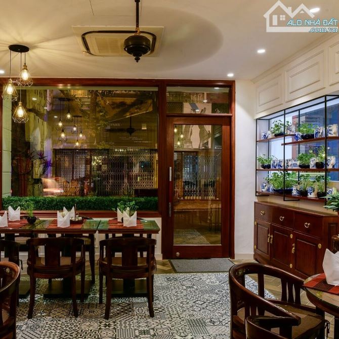 Bán nhà mặt phố Khuất Duy Tiến DT 193m2, MT 12m, Giá 65.5 tỷ - 2