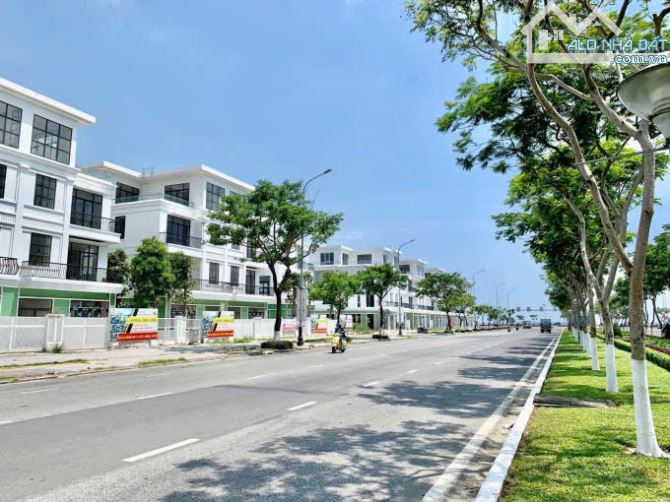 Bán shophouse Nguyễn Sinh Sắc, Liên Chiểu - Cách biển 50m - Trục đường 60m thông biển - 2