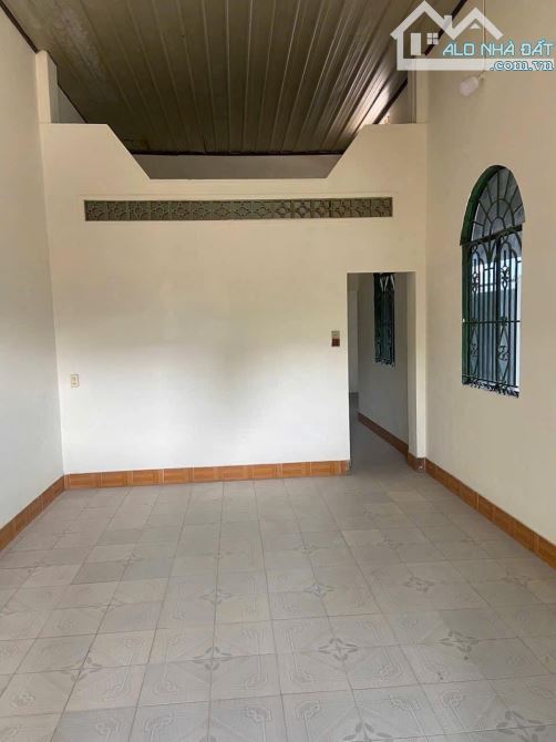 Bán nhà c4 kinh doanh góc 2 mặt tiền gần cây xăng 26 chỉ 3.5 tỷ 100m2 - 2