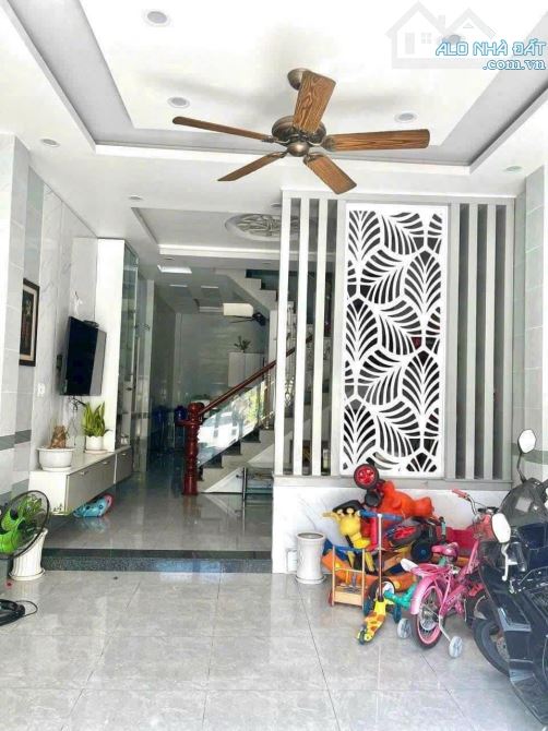 Bán nhà lầu p.Tam Hiệp gần giáo xứ Đa Minh,đường Tân Lập chỉ 3.6 tỷ - 3
