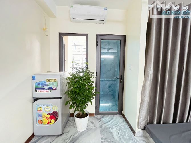 Cho Thuê CCMN Ngõ 59 Phạm Văn Đồng Cầu Giấy 38m2 Studio Bếp Riêng Ban Công Thang Máy - 3