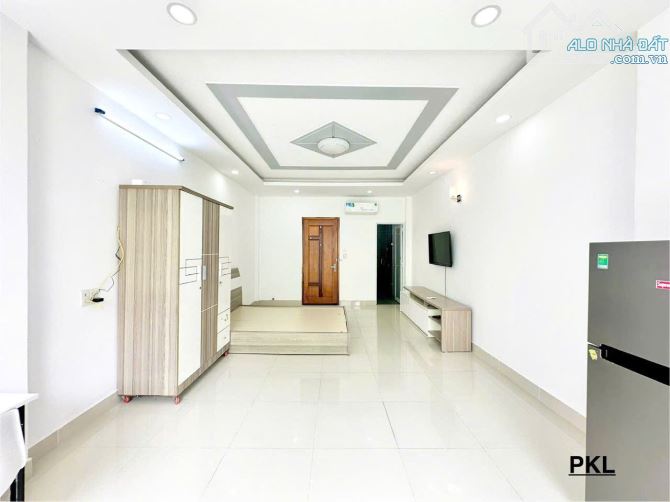 Căn hộ ban công 45m2, bếp xa giường, nội thất cơ bản gần Phan Đình Phùng, Phú Nhuận - 3