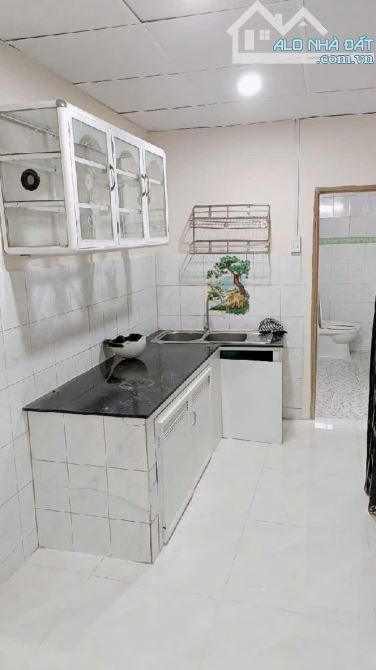 Bán nhanh nhà 2 tầng đường số 8 Tăng Nhơn Phú B, đường thông thoáng, 45m2, chỉ nhĩnh 3 tỷ - 2