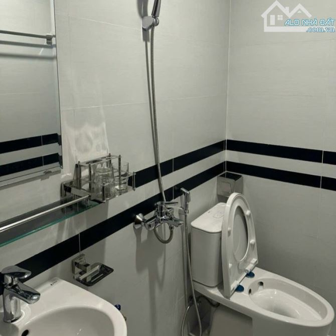 Chung Cư mini Trịnh Văn Bô ô tô đỗ cửa 62m2 6 tầng thang máy 10 căn hộ cao cấp 11 tỷ 7 - 8