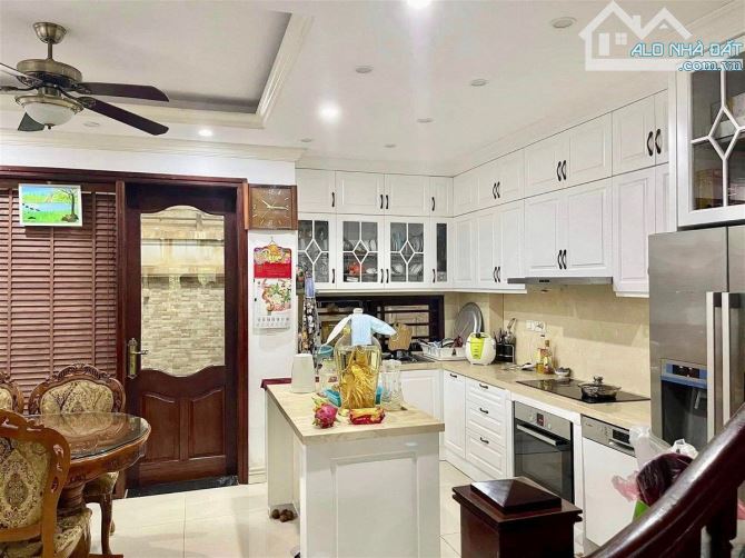 Liền kề 90 Nguyễn Tuân, nhỉnh 30 tỷ, 100m ô tô đỗ cửa, mặt tiền 6m - 1