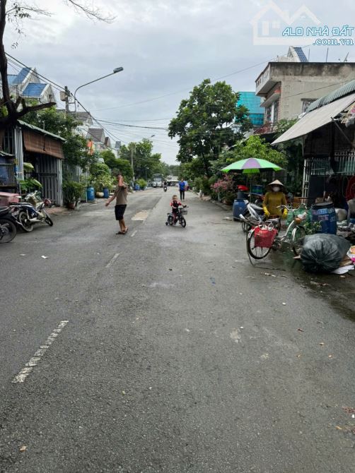 Bán dãy trọ Sạch Sẽ Khu Dân Cư Gần ngã tư miếu ông cù bình dương 2 tỷ 480tr - 3