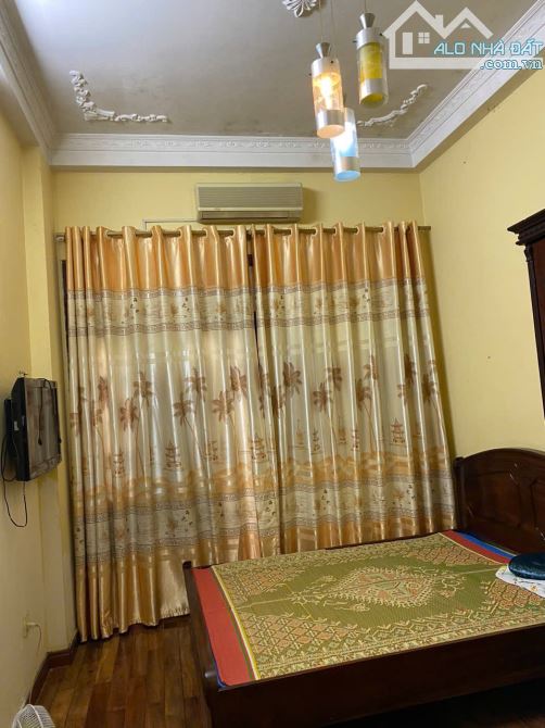 Nhà 204 Trần Duy Hưng, 45m2 x 4 Tầng, 4 Phòng Ngủ - 4